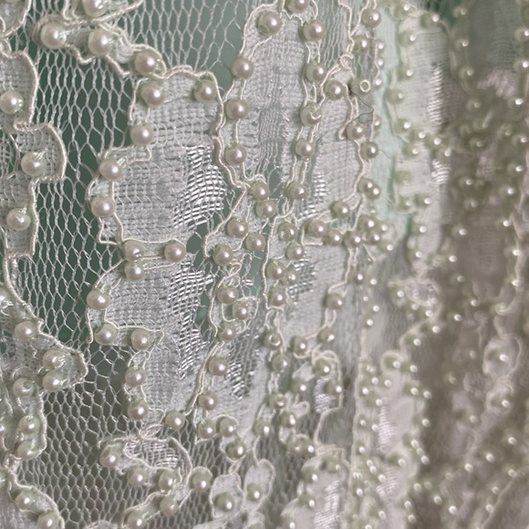 Stunning Jianini mint green maxi gown size 12 with matching wrap. Gorgeous!! - Picture 5 of 16